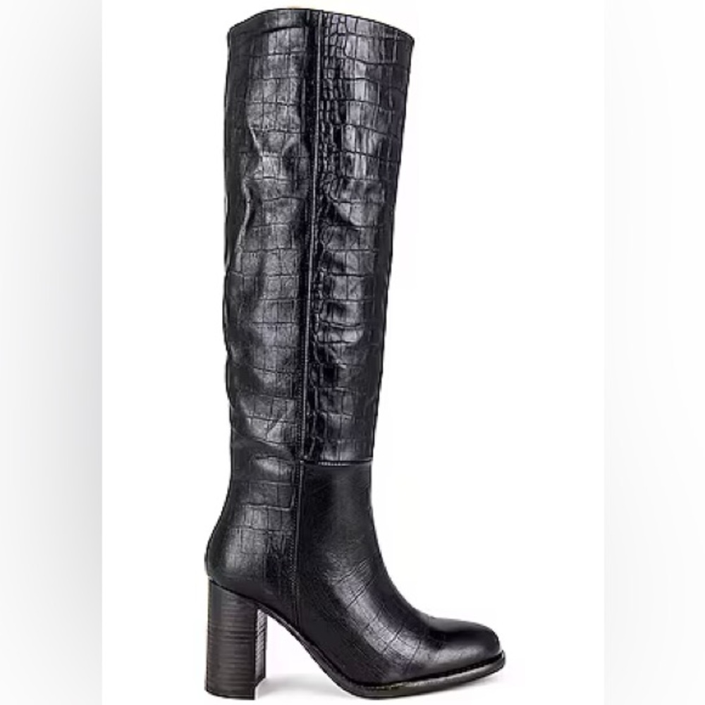Grayson Tall Boot in Black Croc
FREE PEOPLE